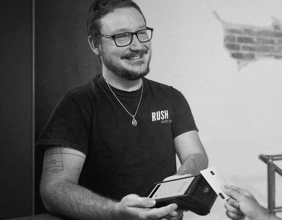 Zeller - Rush Escape Game, Aaron Taylor